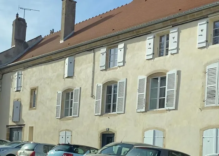 Cosy Jacobins Apartment Langres